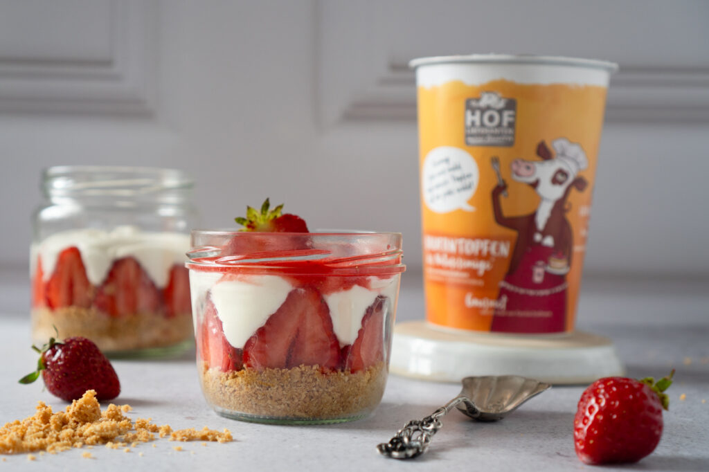 Erdbeer-Butterkeks-Topfencreme-07